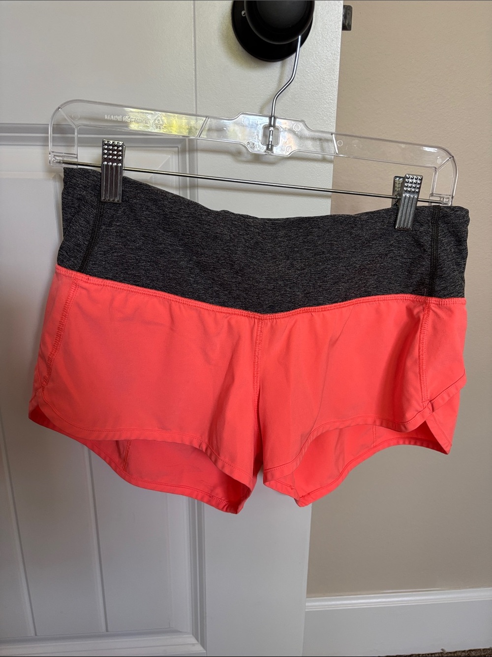 Women's Lululemon Coral Speed Shorts with Charcoal Waistband 2.5 inseam size 6
